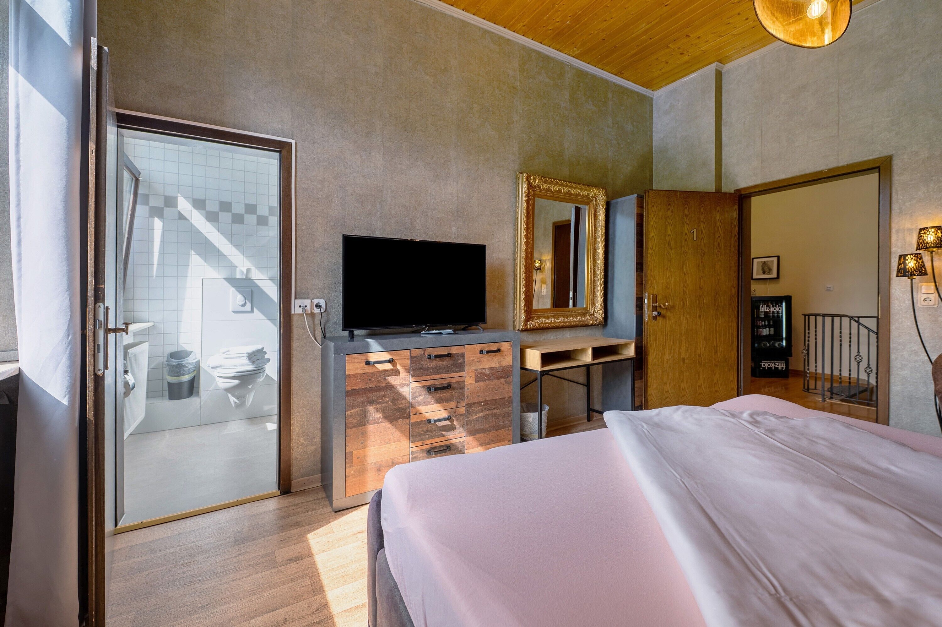 1 bedroom, free WiFi, bed sheets