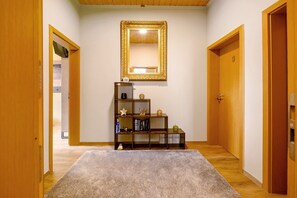 Interior - Room 'Zimmer 3' with Wi-Fi (Prüm)