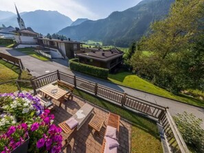 Outdoor dining - Schoneben Alpine Holiday Home (Wald-Königsleiten)
