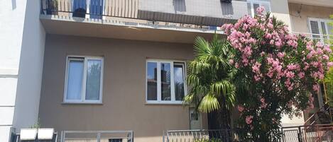 Apartment (Two Bedroom Apartment with Terrace) | Exterior