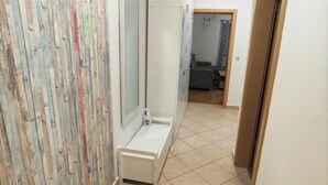 อพาร์ทเมนท์ (One Bedroom Apartment with Balcony) | ระเบียง