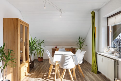 Ferienwohnung 'Heidi's Panoramablick' mit Bergblick, Balkon und Wi-Fi