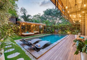 2 piscinas al aire libre