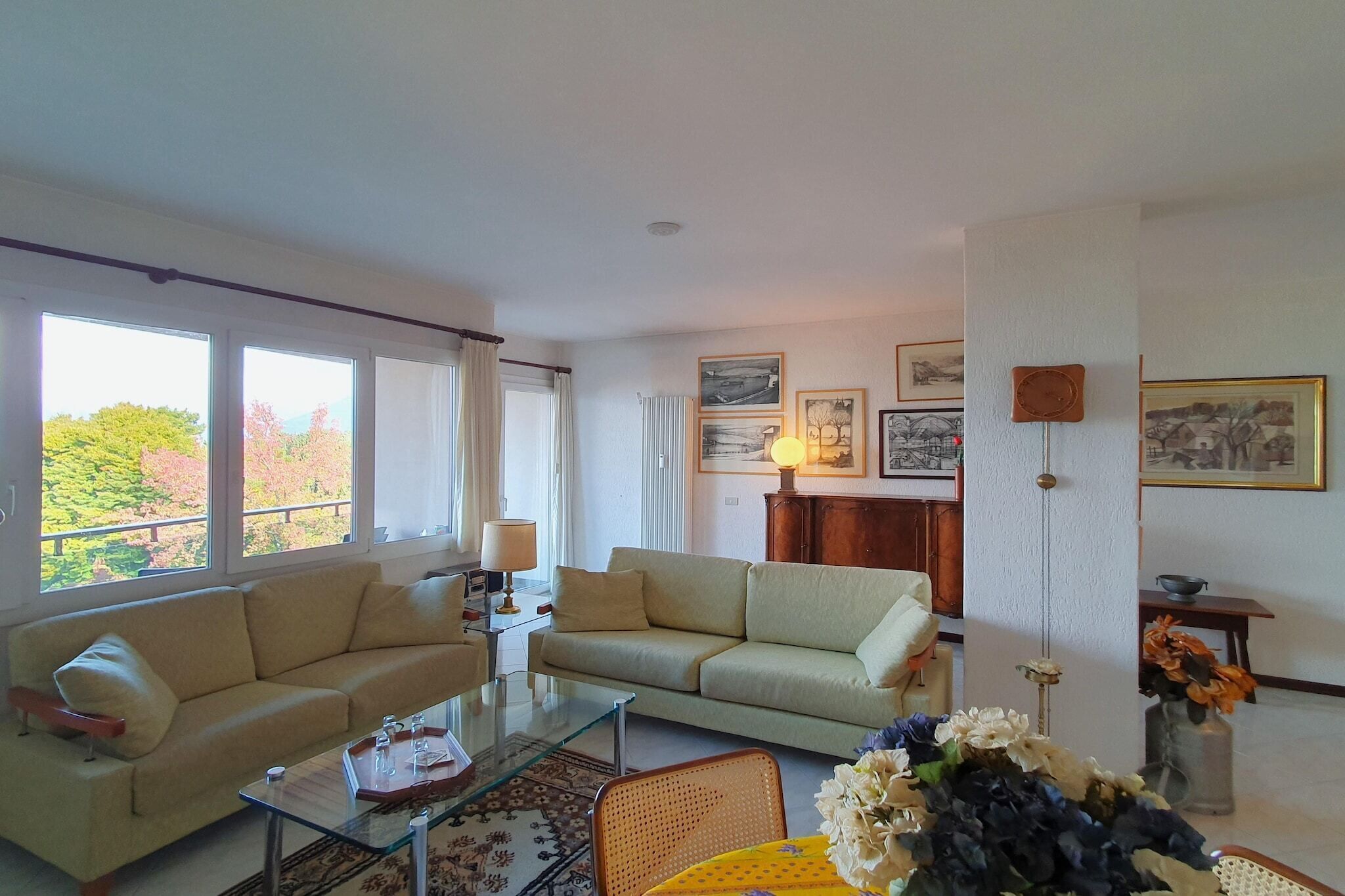 Apartment In Luino With Lake Maggiore Views - Luino