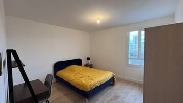 4 bedrooms, WiFi, bed sheets