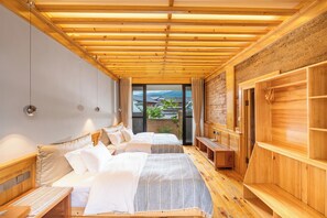 Superior Double or Twin Room, Multiple Beds, Non Smoking, Hill View | Desk, laptop workspace, blackout drapes, soundproofing - Shaxi Upstay (Dali)