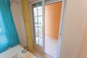 3 bedrooms, iron/ironing board