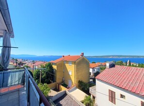 Property grounds - Sea View Crikvenica Apartment With Balcony and Free Wifi (Crikvenica)