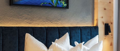 Superior suite, balkon, uitzicht op bergen | 1 slaapkamer, een kluis op de kamer, gratis wifi