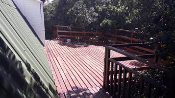 House, 5 Bedrooms, Balcony, Garden View | Balcony