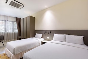 Apartment, 2 Bedrooms | 2 bedrooms, in-room safe, individually decorated, desk - Hutton Suites Hotel Managed By The Ascott Limited (George Town)