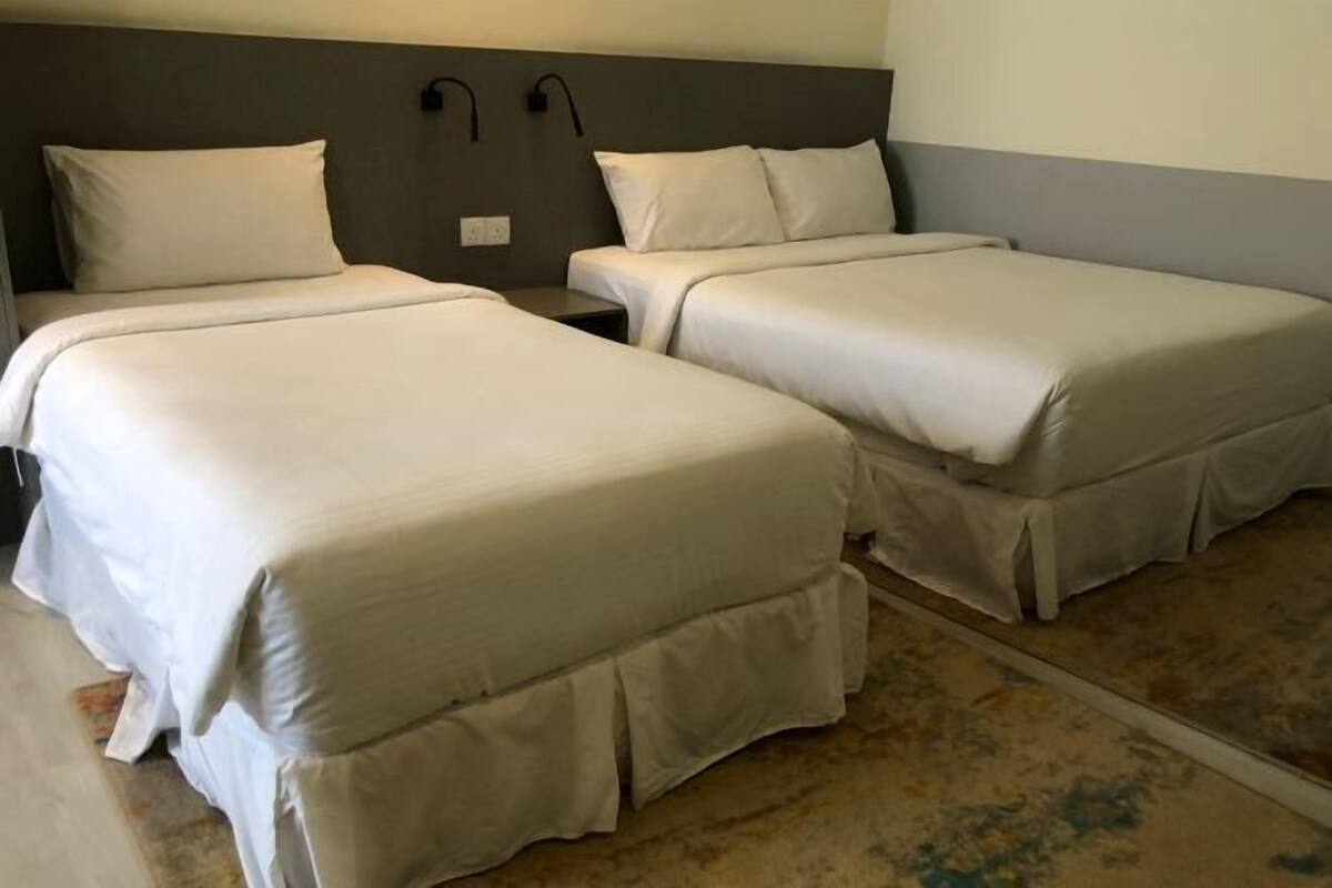 2 bedrooms, in-room safe, individually decorated, desk