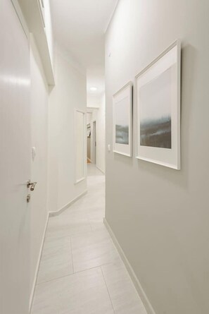 3 habitaciones, decoración personalizada y muebles diferentes 