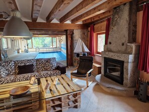 Living area - Luxury villa with heated swimming pool and games room, nestled in the mountains (Navafría)