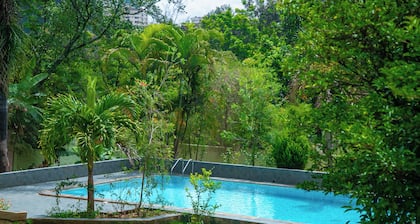 Graff Serenity Homes – Luxury 5-Bedroom Villa with Private Pool and Garden
