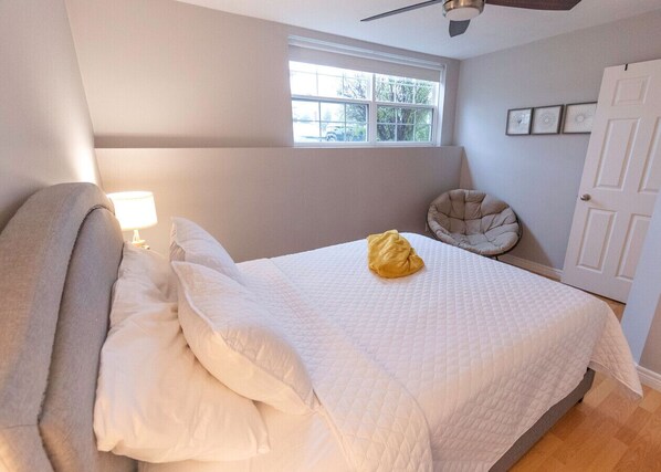 3 slaapkamers, een bureau, een strijkplank/strijkijzer, gratis wifi