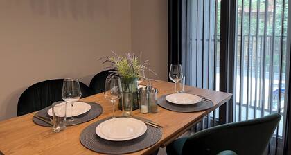 7Mins City Garden and Center+P