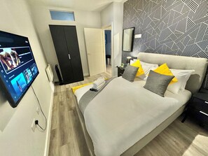 2 habitaciones, tabla de planchar con plancha y wifi gratis