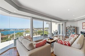 Fernseher, Arbeitsbereiche