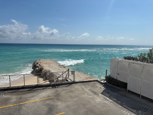 Am Strand, Liegestühle, Strandtücher