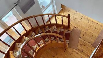 Apartment, 3 Bedrooms, Balcony | Interior