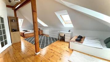 Apartment, 3 Bedrooms, Balcony | 3 bedrooms