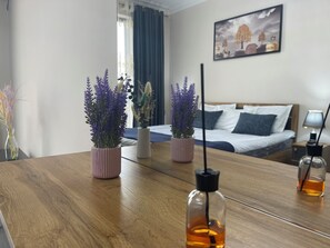 Family Condo, Balcony, City View | Blackout curtains, iron/ironing board, free WiFi - Chaqar 50 (Tashkent)