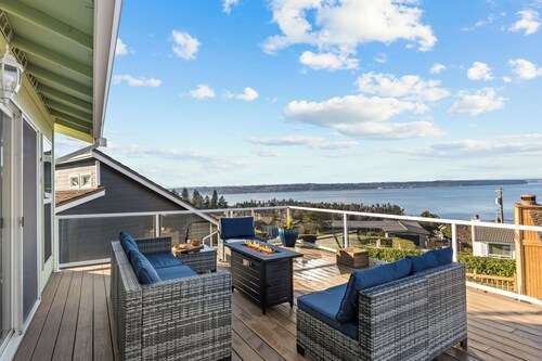 180 Waterviews! Stunning Sunsets. Firepit. Pets.  Green Cleaning