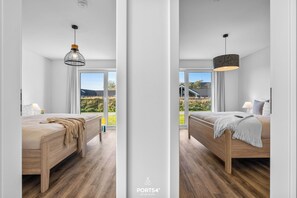 2 bedrooms, iron/ironing board, travel cot, free WiFi