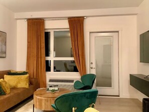 Smart TV - City Centre Olive Grove (Kamloops)