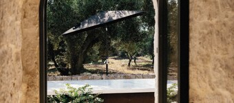 Artful vacation home with pool & trullo in the Apulian countryside, idyllic tranquillity!