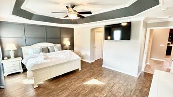 3 間睡房、熨斗/熨衫板、免費 Wi-Fi、床單