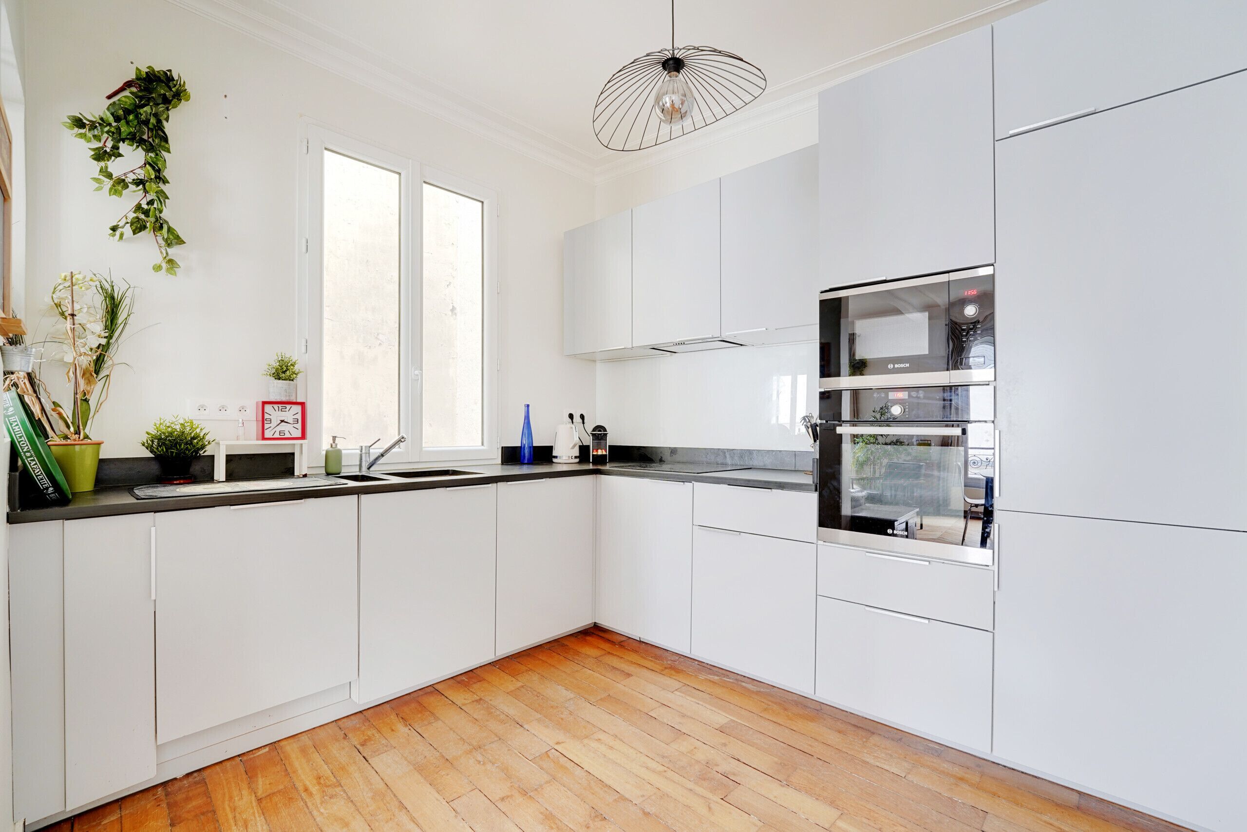 Réfrigérateur, micro-ondes, four, lave-vaisselle