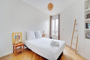 2 chambres, fer et planche à repasser, accès au Wi-Fi (inclus)
