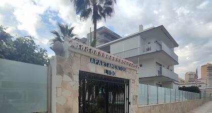 Beautiful design house by the beach with swimming pool