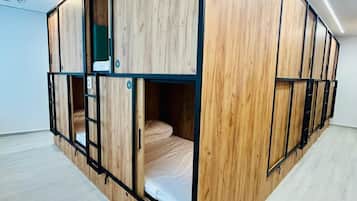 Hypo-allergenic bedding, down comforters, free WiFi