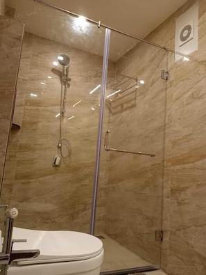Deluxe Room, Balcony, Garden View | Bathroom - acanoa (Calangute)