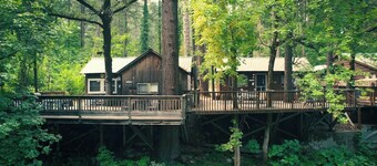 Kells Cabins, RiverCast & Upper Sac Shack together