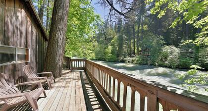 Upper Sac Shack Charming Cabin on Sacramento River