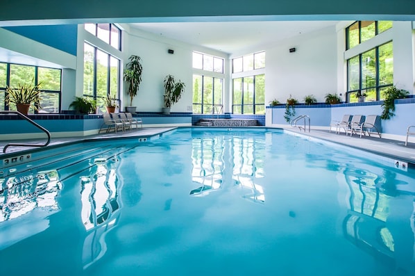 Piscine intérieure