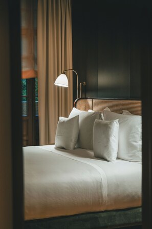 Deluxe Double Room, Garden View | Premium bedding, minibar, in-room safe, desk - Palacete Severo (Porto)