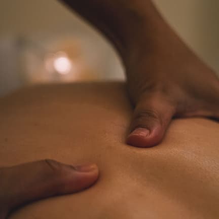 Couples treatment rooms, sauna, steam room, body treatments