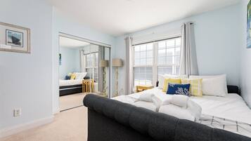 2 bedrooms, iron/ironing board, free WiFi, bed sheets