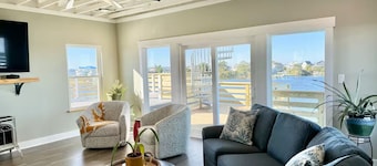 The Ripple Effect-Brand New & Waterfront - 360 Degree Water!