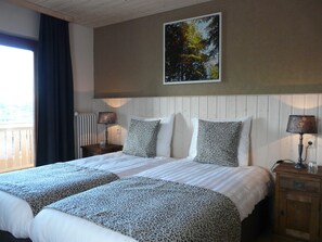 Comfort Double Room, Balcony, Hill View | Free WiFi