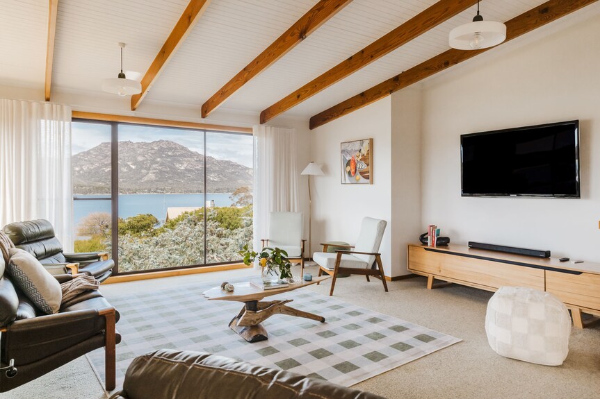 Perfectly Positioned! - Coles Bay