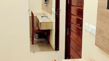 Standard Double or Twin Room | 1 bedroom, premium bedding, down duvets, desk