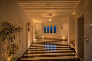 Reception - Grandrosse Boutique - Lake Facing Hotel (Udaipur)