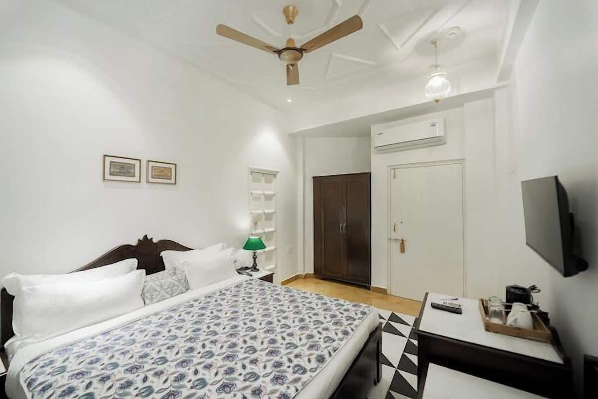 Deluxe tweepersoonskamer | Een minibar, gratis wifi, beddengoed