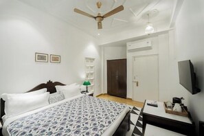 Deluxe Double Room | Minibar, free WiFi, bed sheets - Grandrosse Boutique - Lake Facing Hotel (Udaipur)